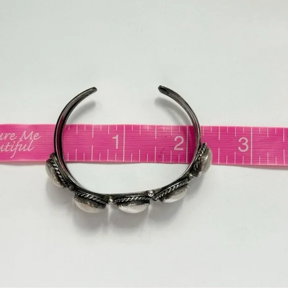 Vintage Southwestern Mother of Pearl Sterling Silver Cuff Bracelet - Picture 14 of 14